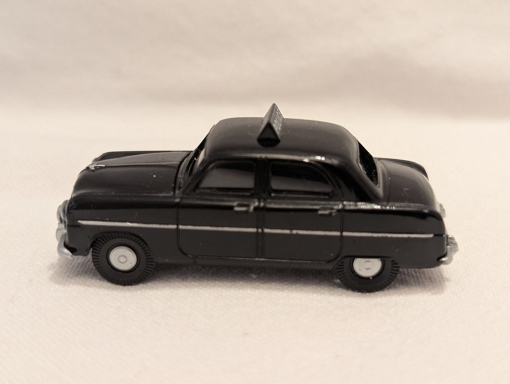 Classix OO Gauge Ford Zephyr MkI Police Car Die-cast Model Car GTK 996