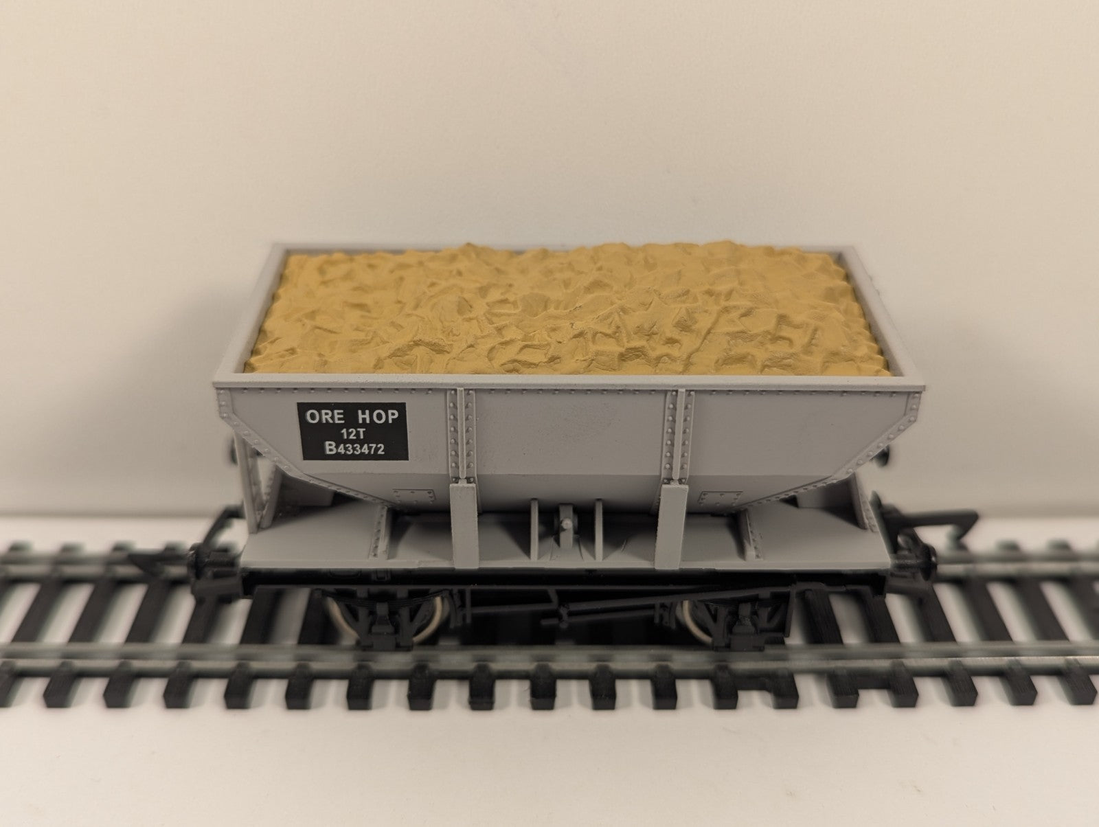 Dapol B833 OO 12T Steel Ore Hopper B433472