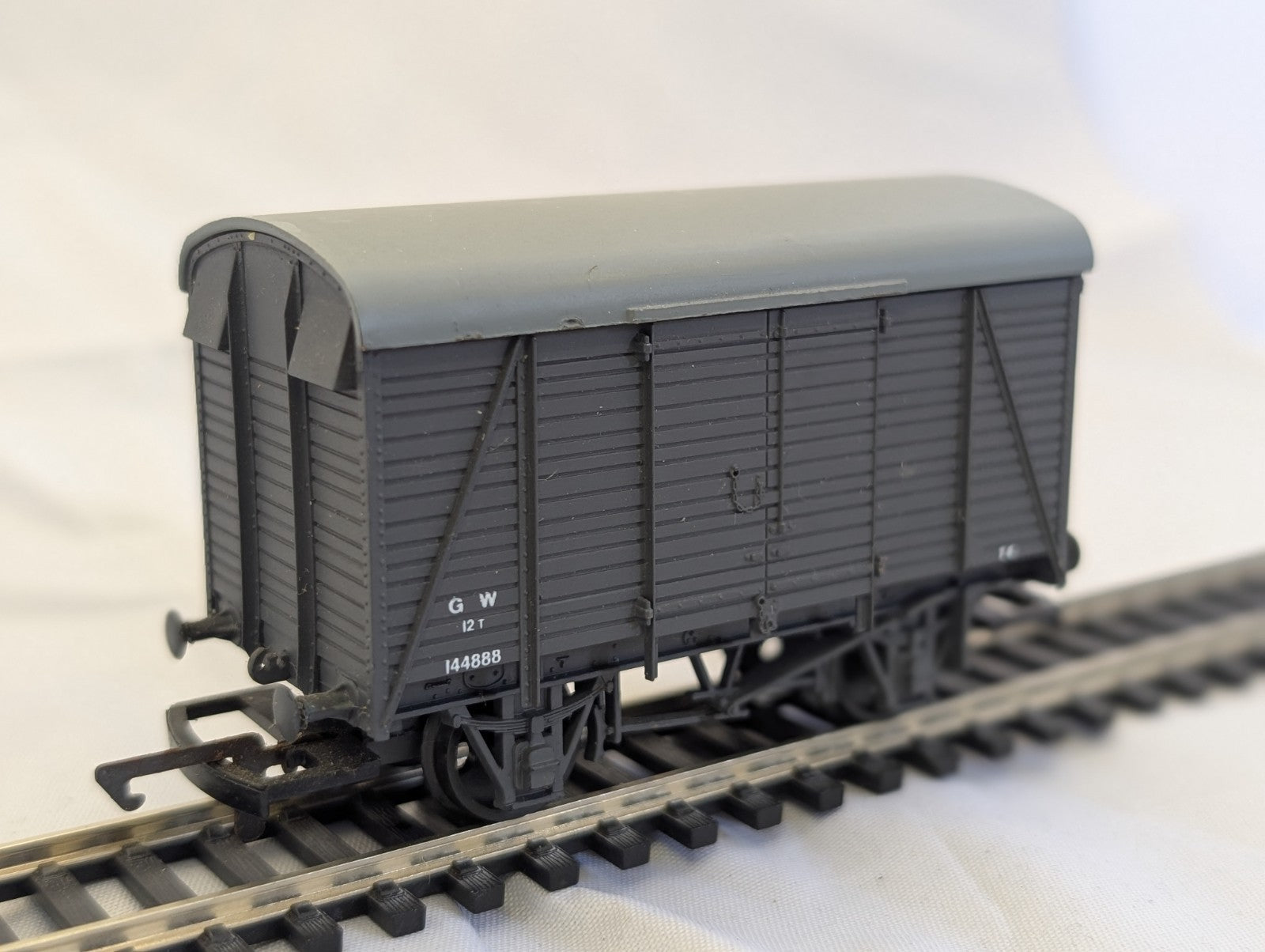 Dapol B/15 GWR 12T Box Van SR Style