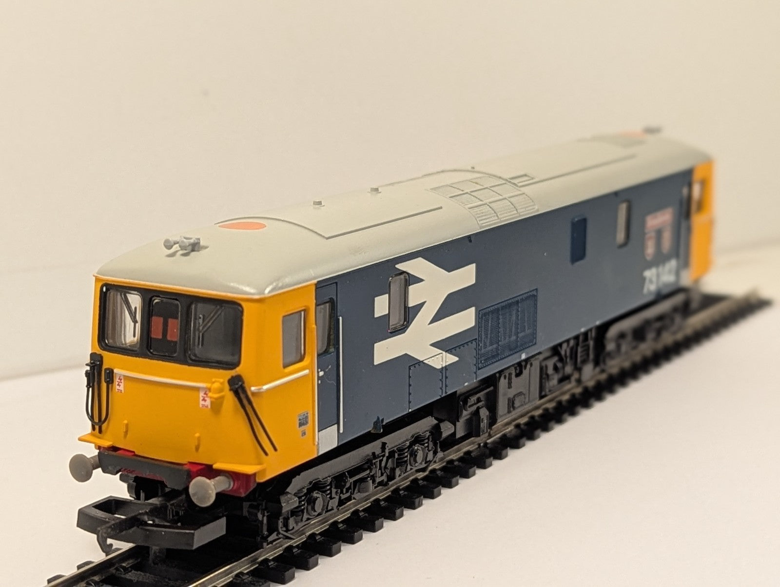 Lima OO Gauge Class 73 73142 'Broadlands' Locomotive BR Large Logo