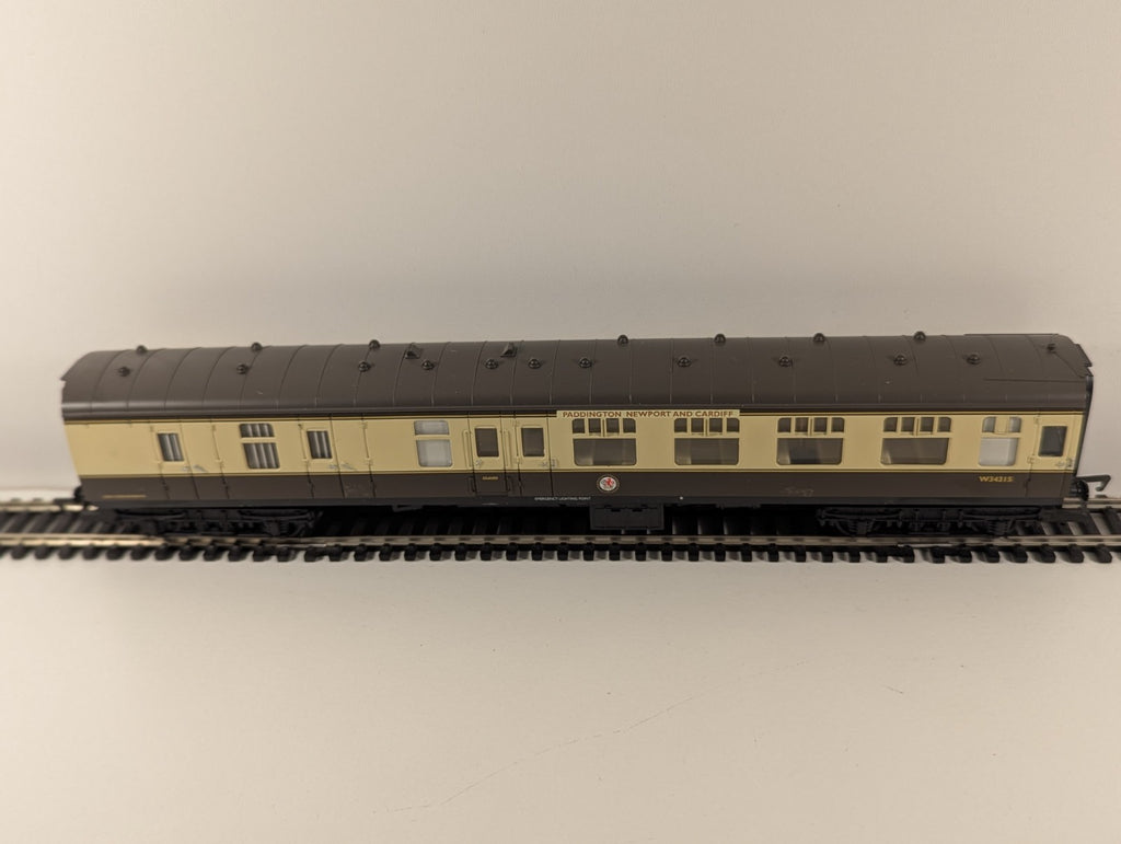Hornby BR Mk1 Brake Second Corridor (BSK) – W34315 – Chocolate & Cream