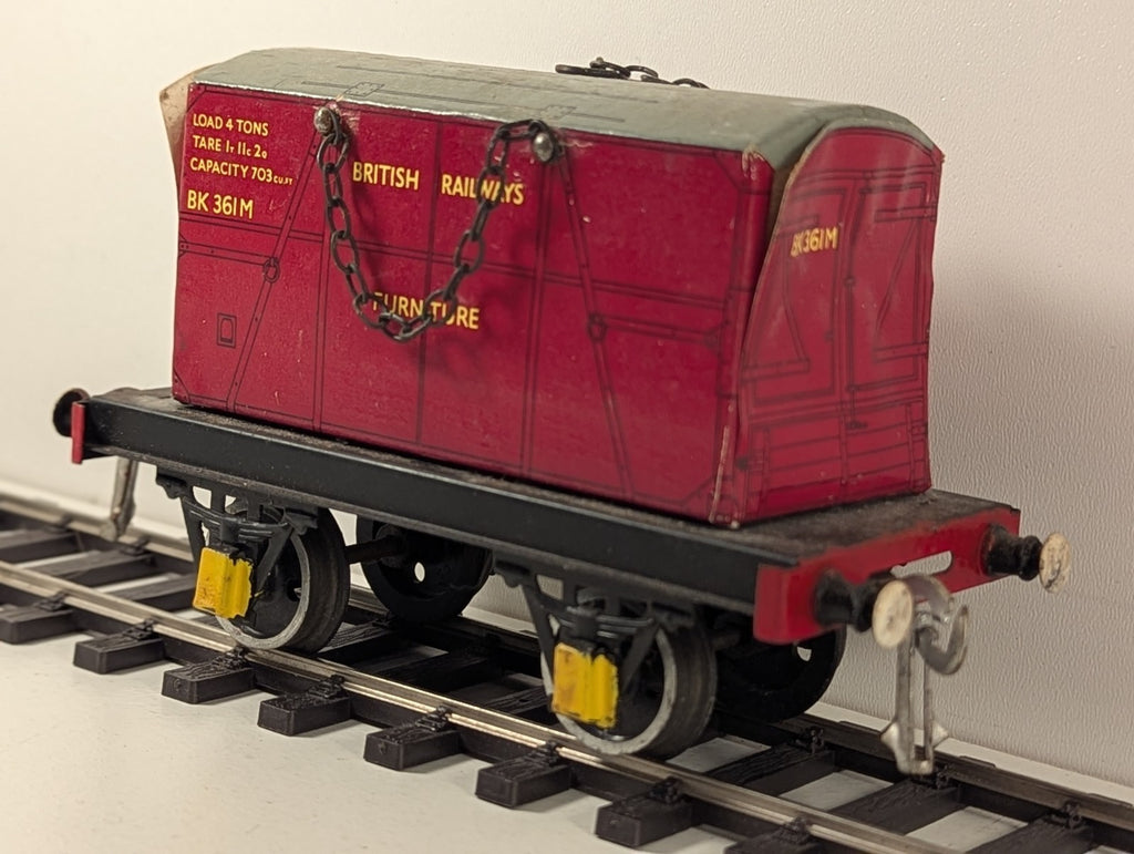 Hornby O Gauge Tinplate Flat Wagon with BR Furniture Container
