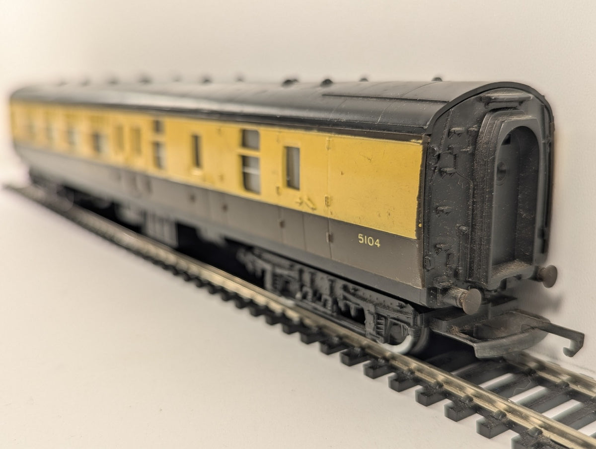 Hornby OO Gauge GWR Collett Brake Third Coach Passenger Coach 5104