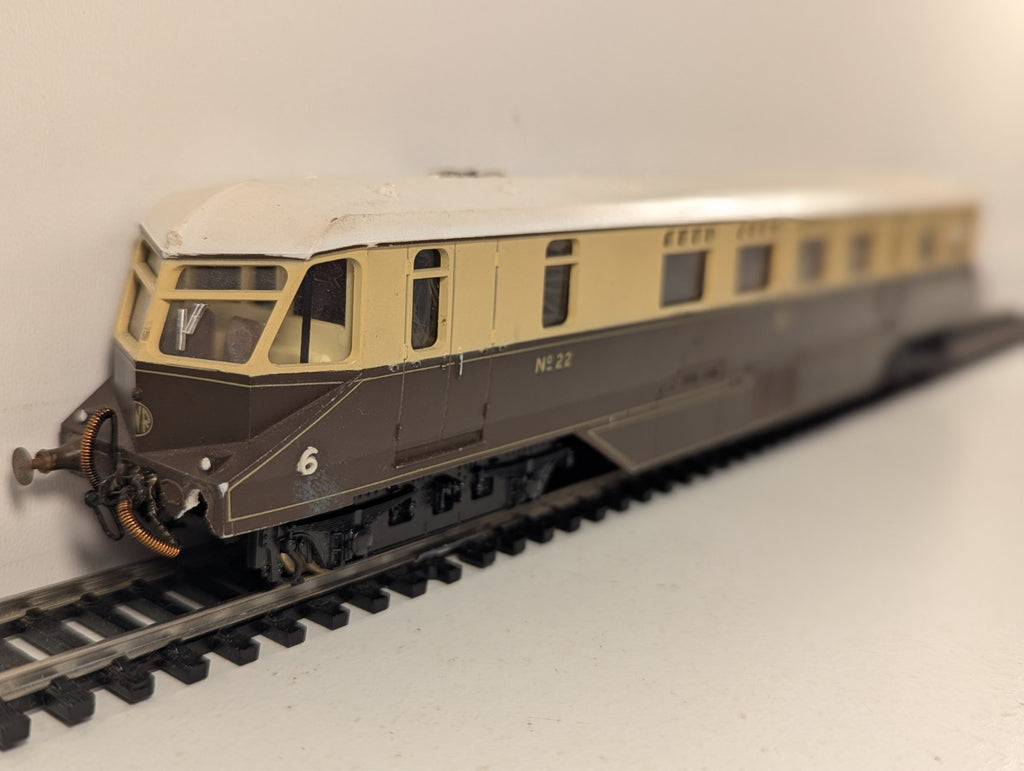 Lima L205132 GWR Diesel Railcar No. 22 OO Gauge - Missing Coupler & Buffer
