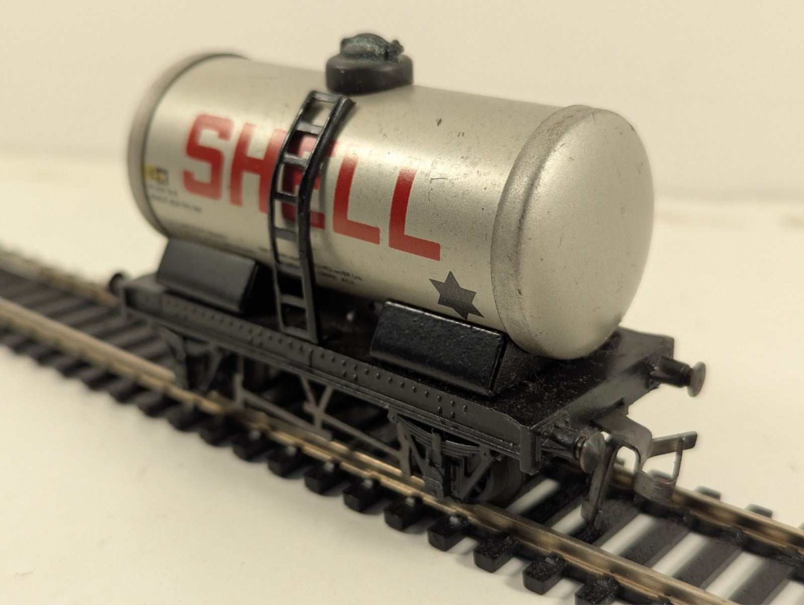 Trix 643 Shell Tank Wagon OO Gauge - Boxed