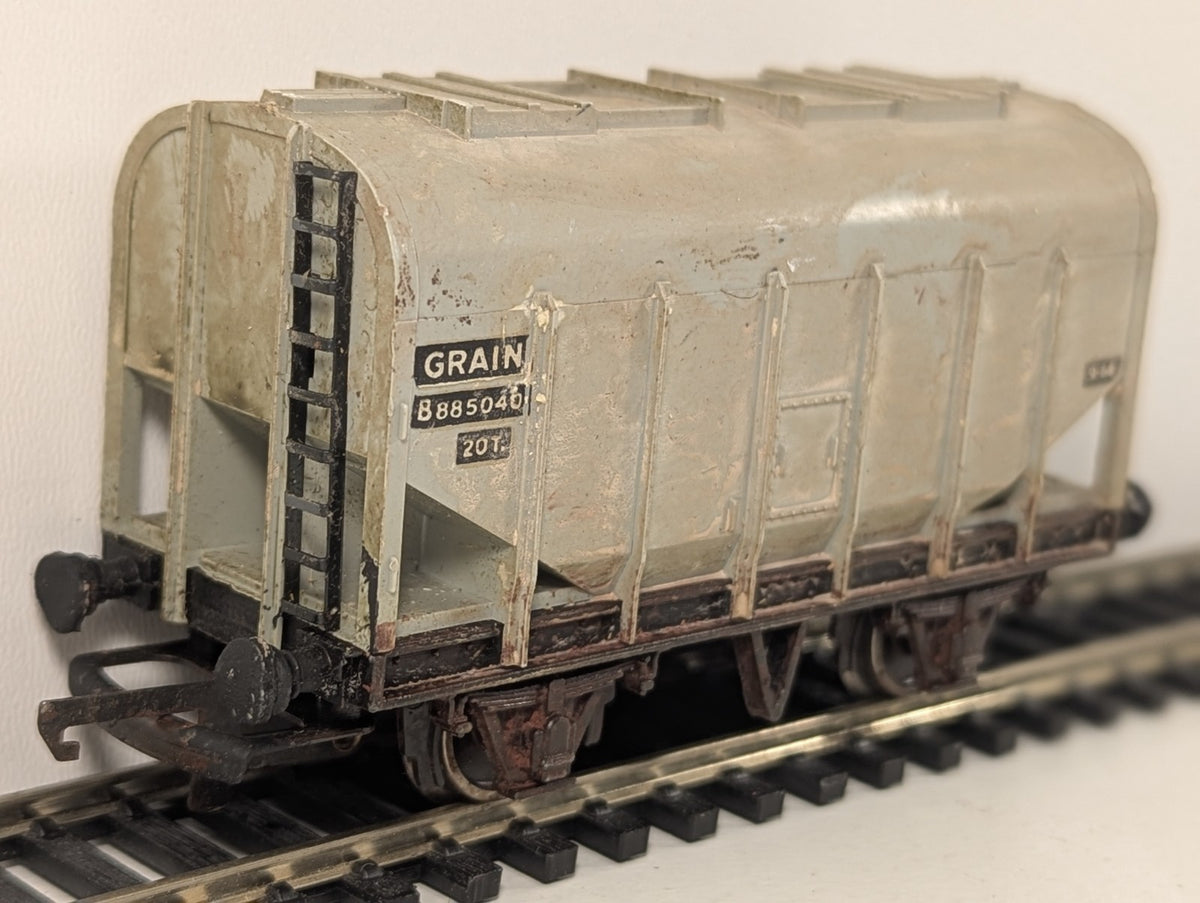 Wrenn OO Gauge BR Bulk Grain Hopper Wagon