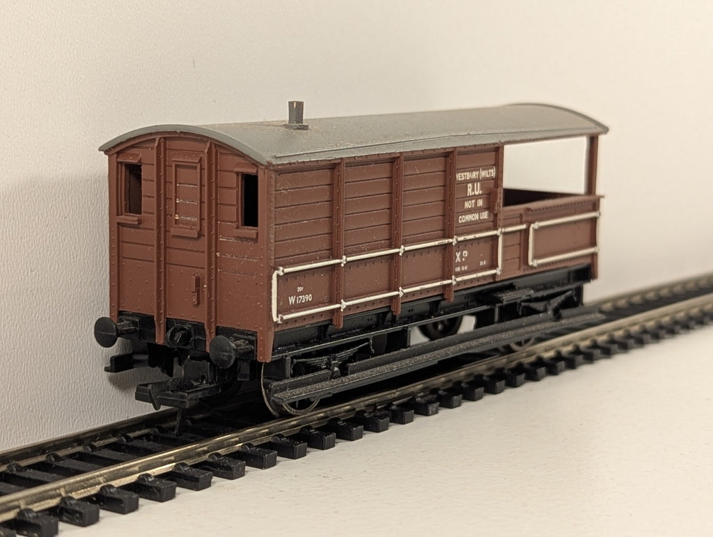 Bachmann OO Gauge GWR 20 Ton Toad Brake Van BR Bauxite