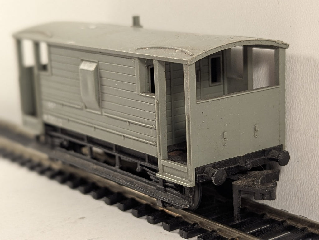 Hornby Dublo OO Gauge BR LMR 20-Ton Brake Van M 730012 BR Grey 4311