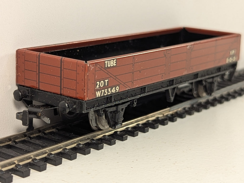 Hornby Dublo 32076 OO Gauge D1 20 Ton Tube Wagon