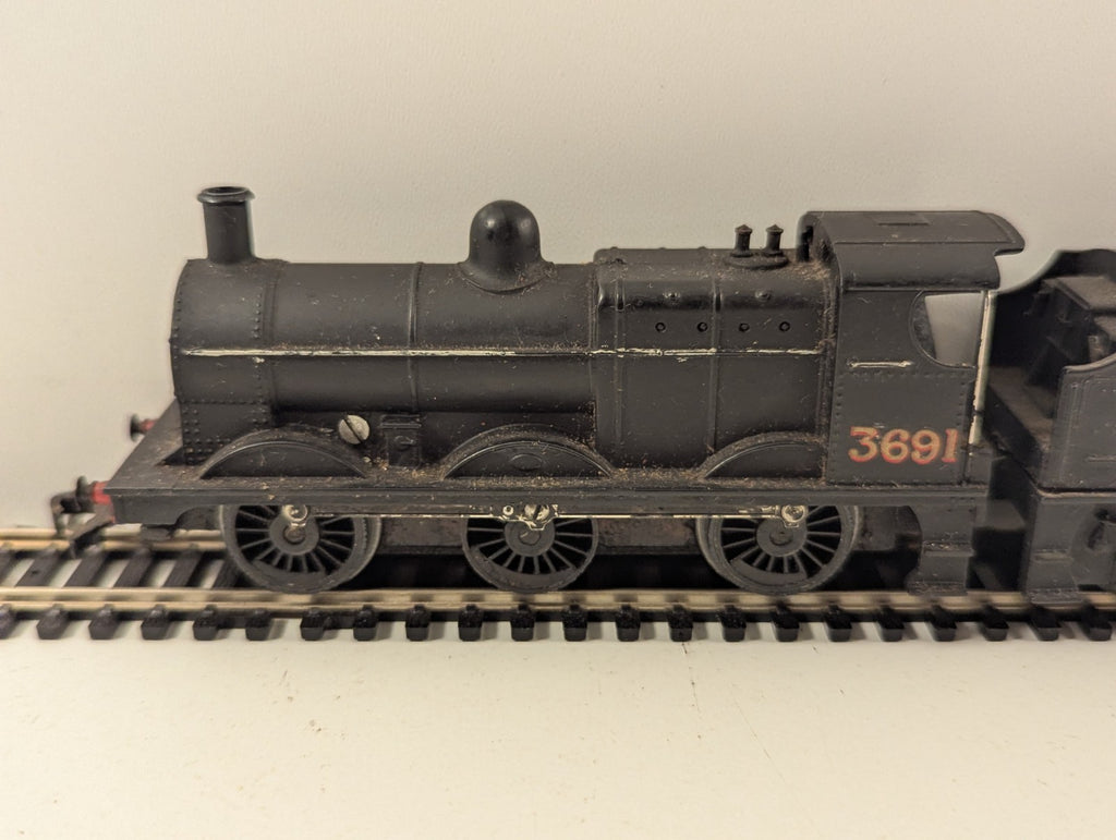 Tri-ang OO Gauge LMS Class 4F Black Steam Locomotive (Repainted) Needs Attention