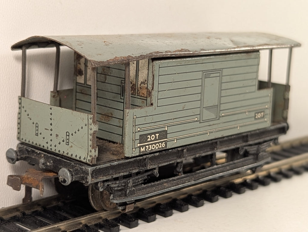 Hornby Dublo 32045 BR 20 Ton Goods Brake Van OO Gauge - Chipped Paint