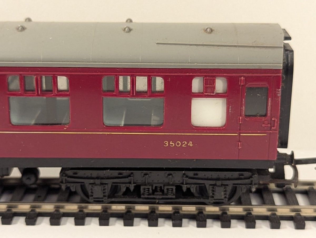 Tri-ang R423 OO Gauge BR Mk1 Brake Second Coach 35024 Maroon