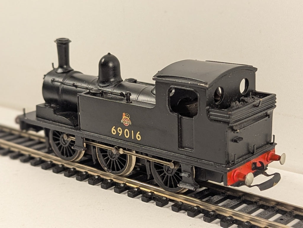 Kit Built OO Gauge Class J72 0-6-0T Steam Locomotive 69016