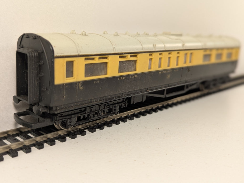 Hornby OO Gauge GWR Collett Restaurant Car
