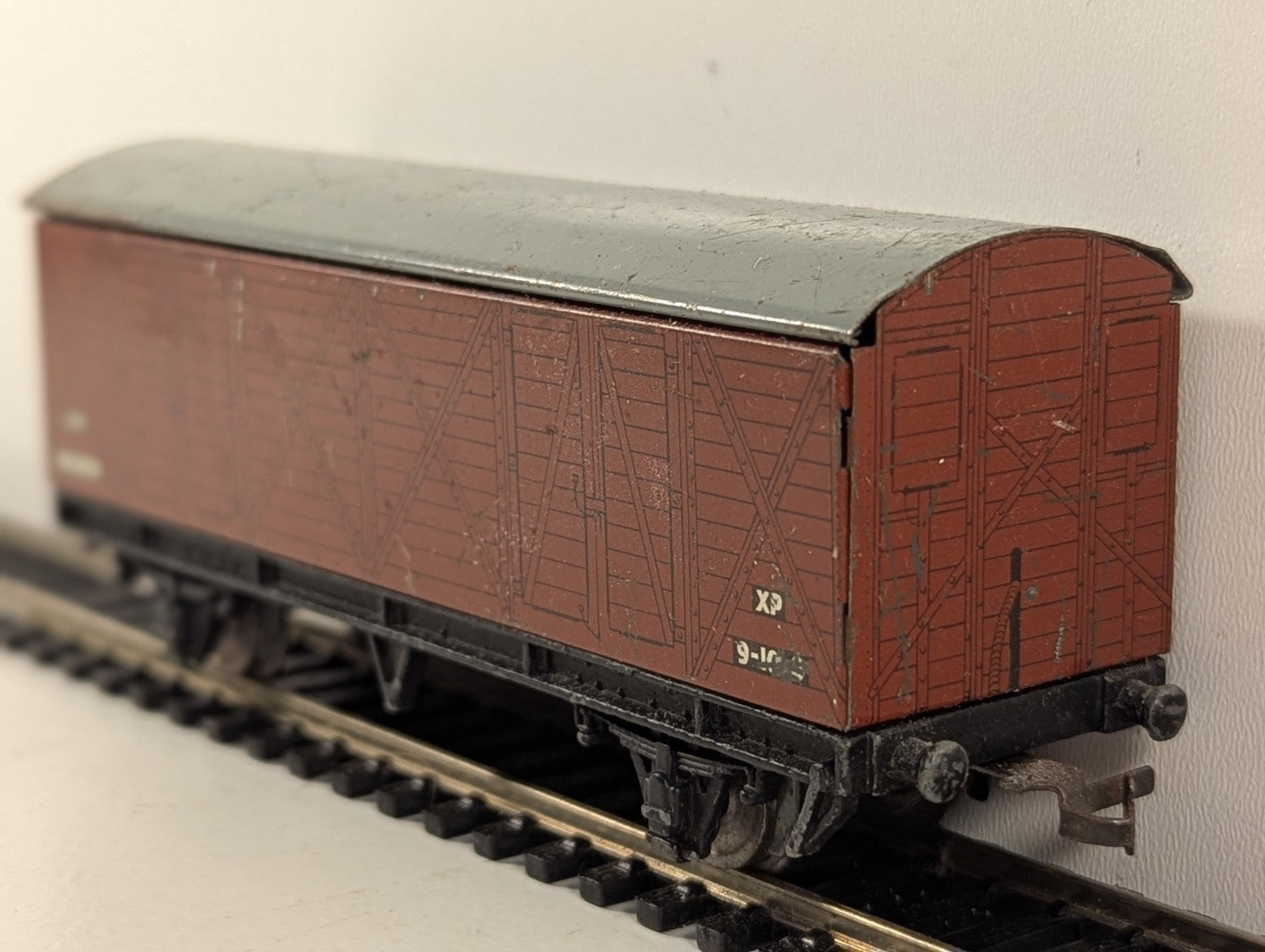 Hornby Dublo Long Wheelbase Ventilated Van OO Gauge