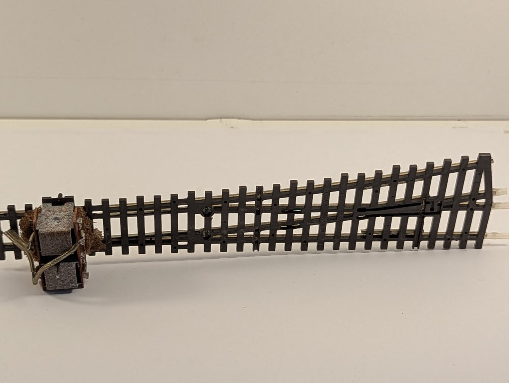 Peco OO Gauge Point with Point Motor