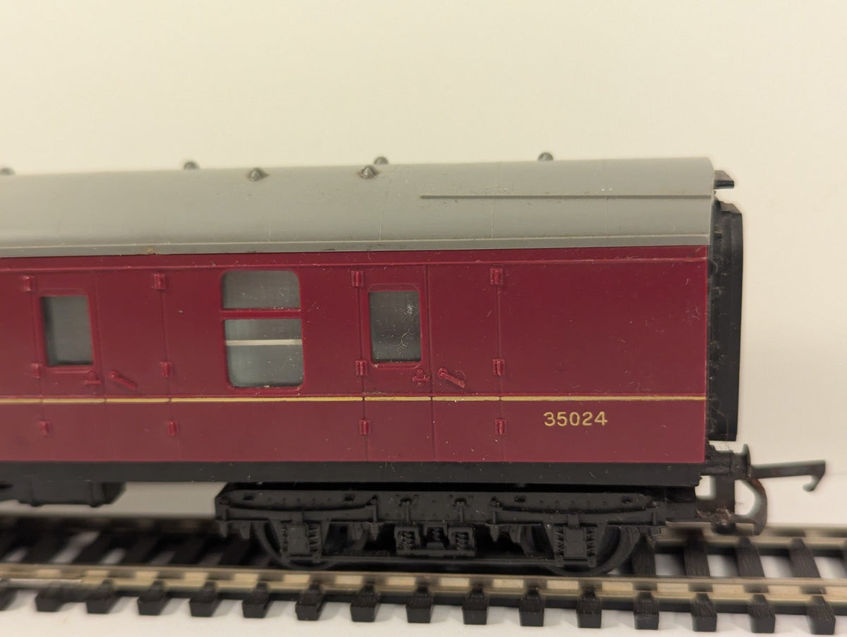 Tri-ang R423 OO Gauge BR Mk1 Brake Second Coach 35024 Maroon