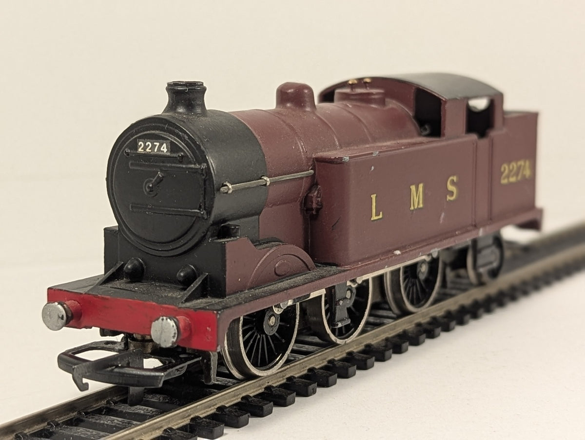 Wrenn OO Gauge Class 3NT 0-6-2T Steam Locomotive 2274 LMS Maroon W2215
