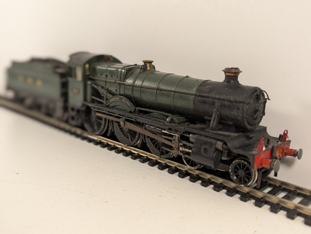 Bachmann GWR Manor Class Locomotive GWR Unlined Green