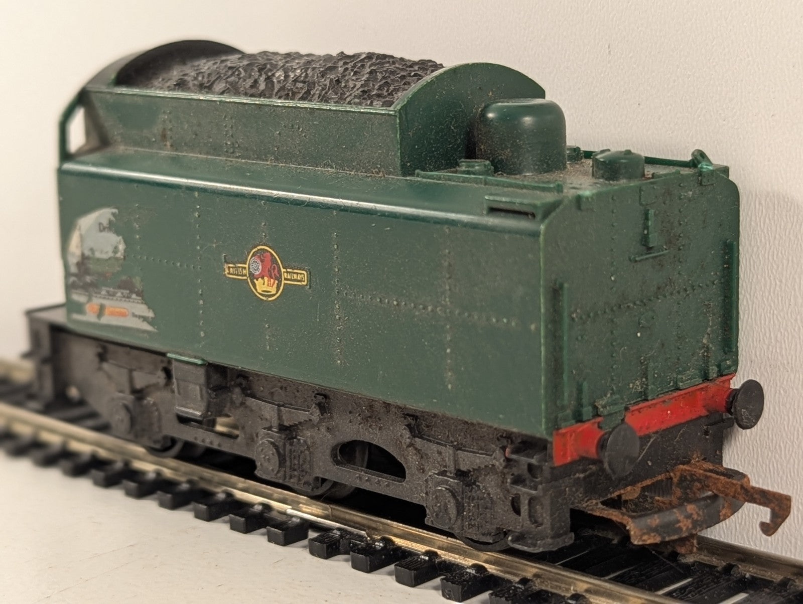 Hornby Tri-ang OO Gauge Britannia Tender BR Green - Spares/Repairs