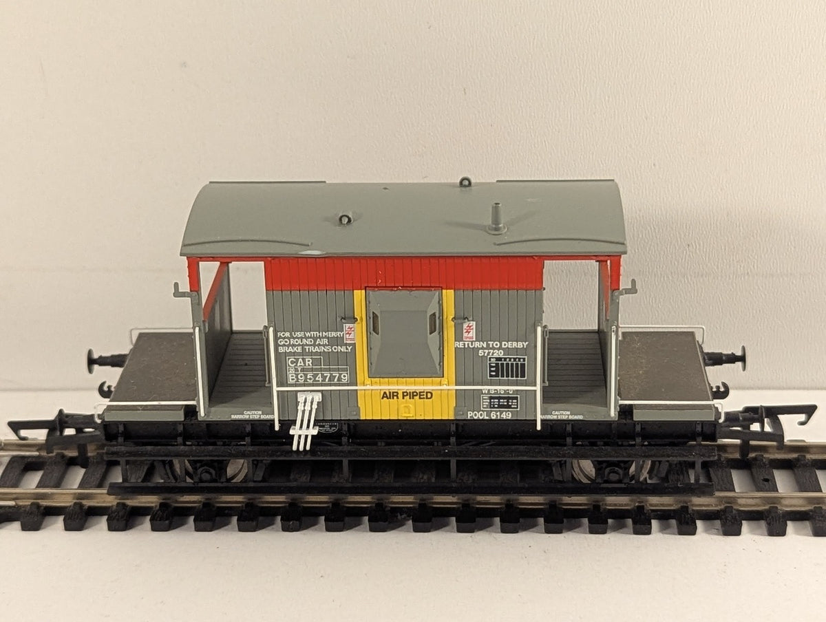 Hornby R6510 20 Ton Brake Van - BR Railfreight