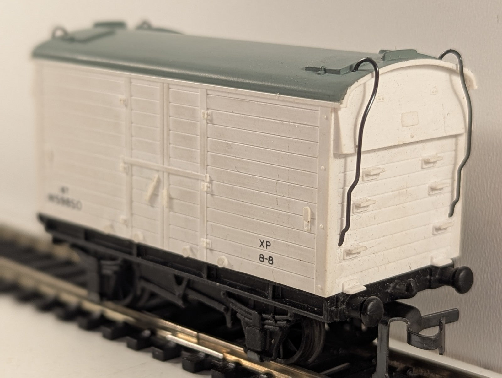 Hornby Dublo 32065 OO Gauge D1 Meat Van - Boxed