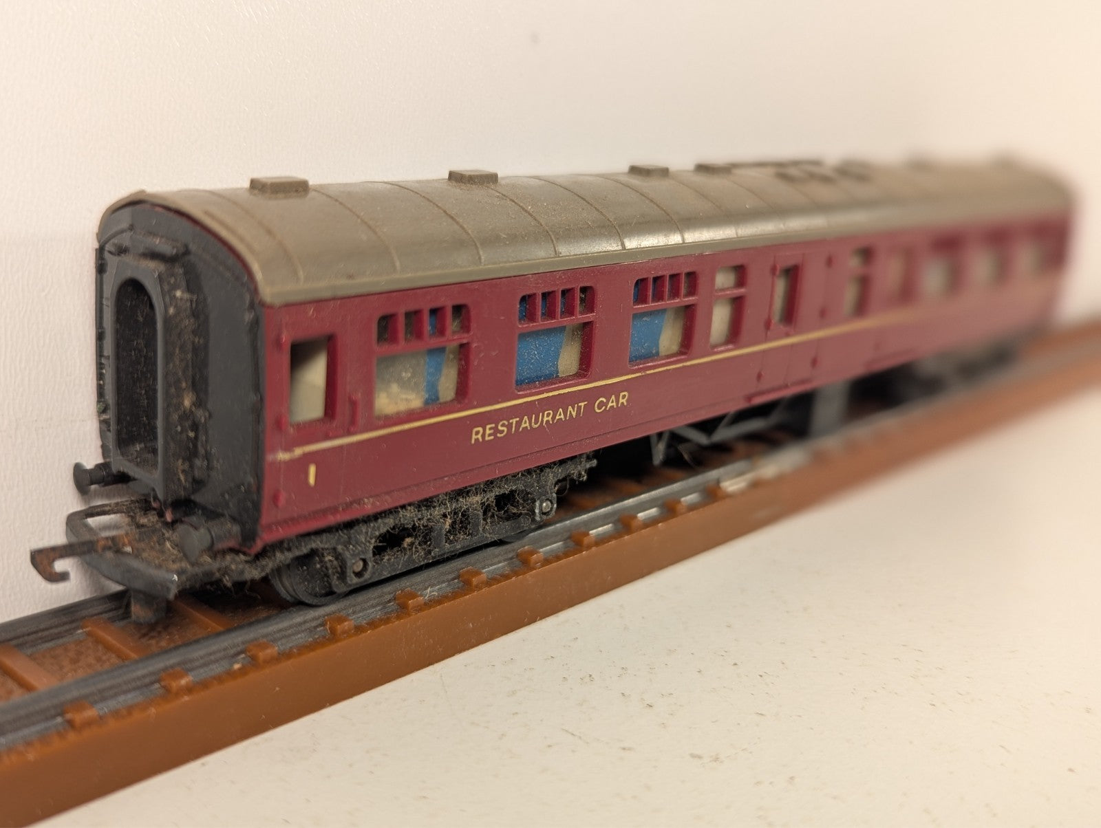 Tri-ang Restaurant Coach TT Gauge - Boxed
