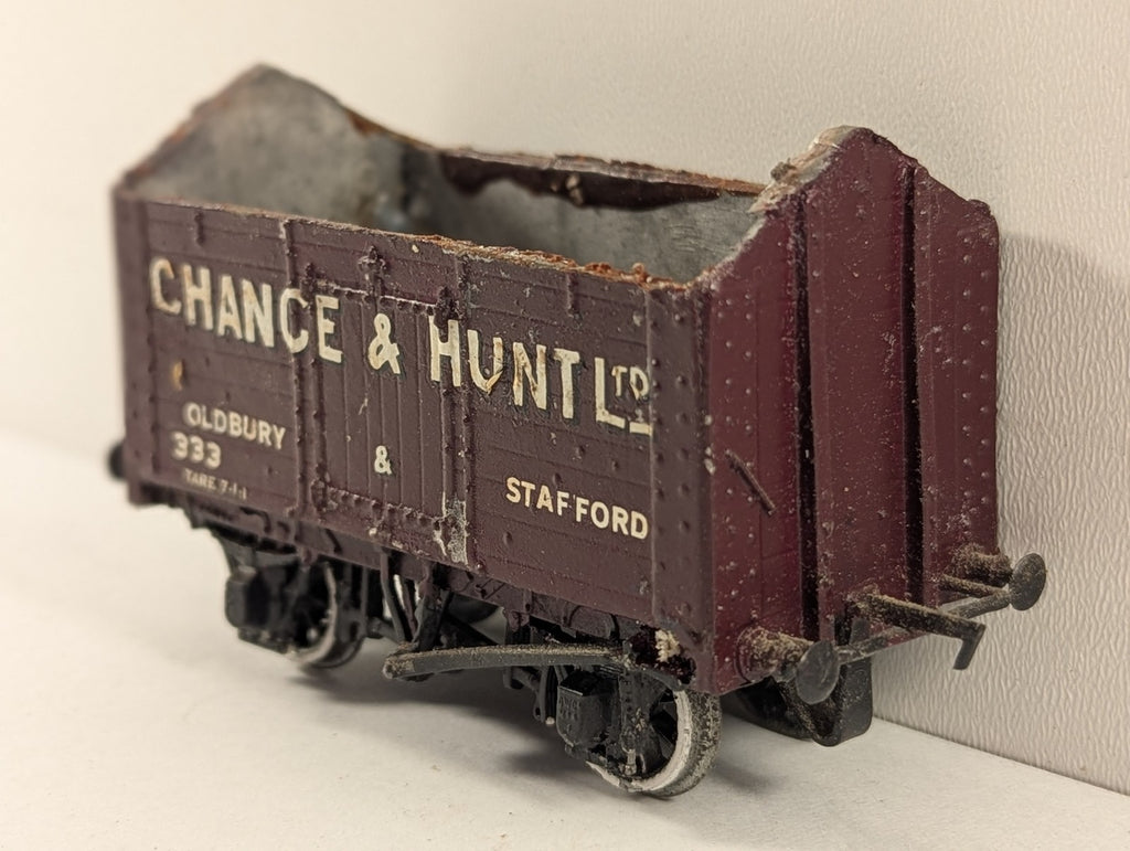 OO Gauge 7-Plank Peaked End Wagon Goods Wagon 333 Chance & Hunt Maroon