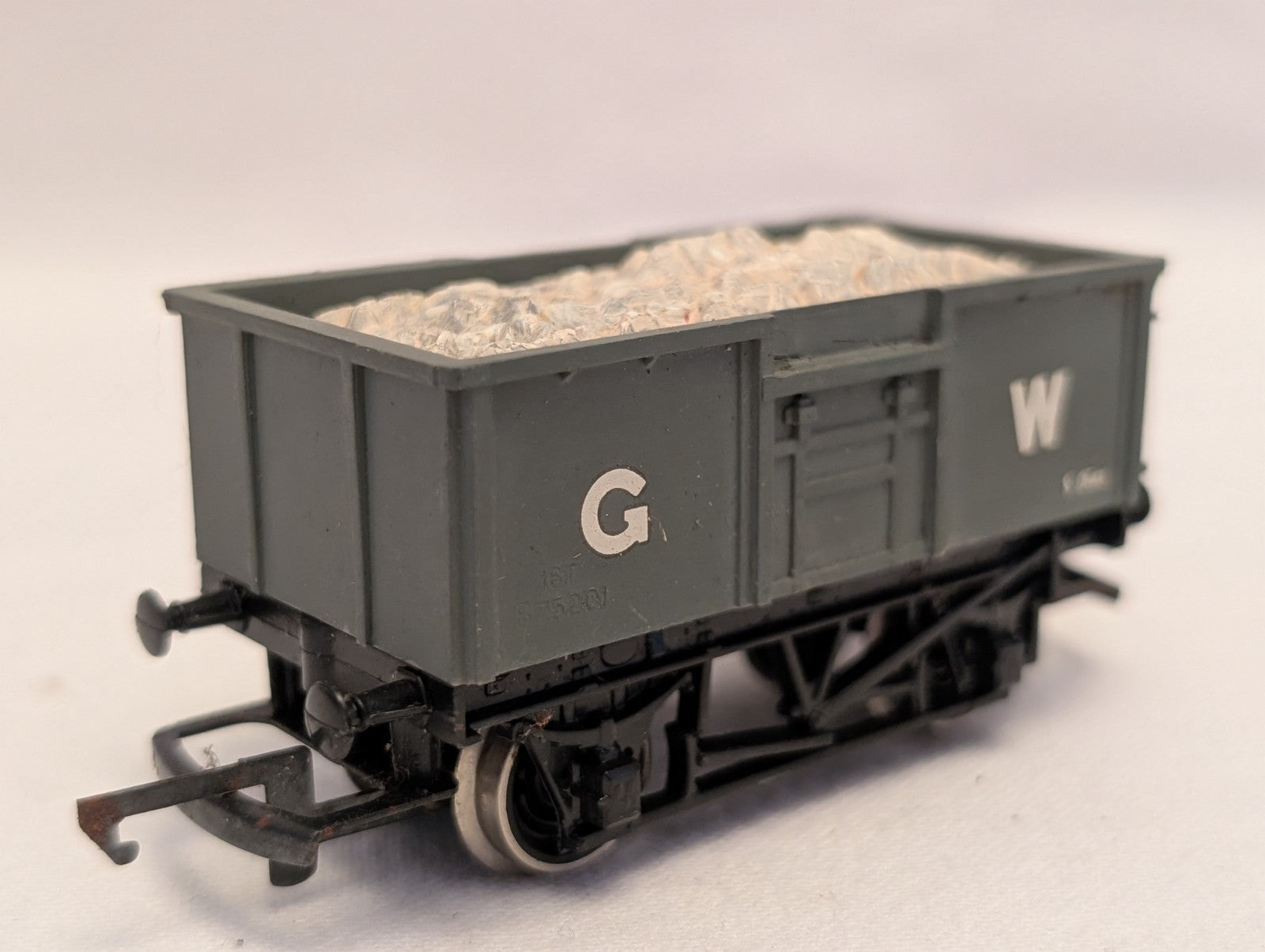 Hornby OO Gauge 16-Ton Steel Mineral Wagon Goods Wagon GWR Grey