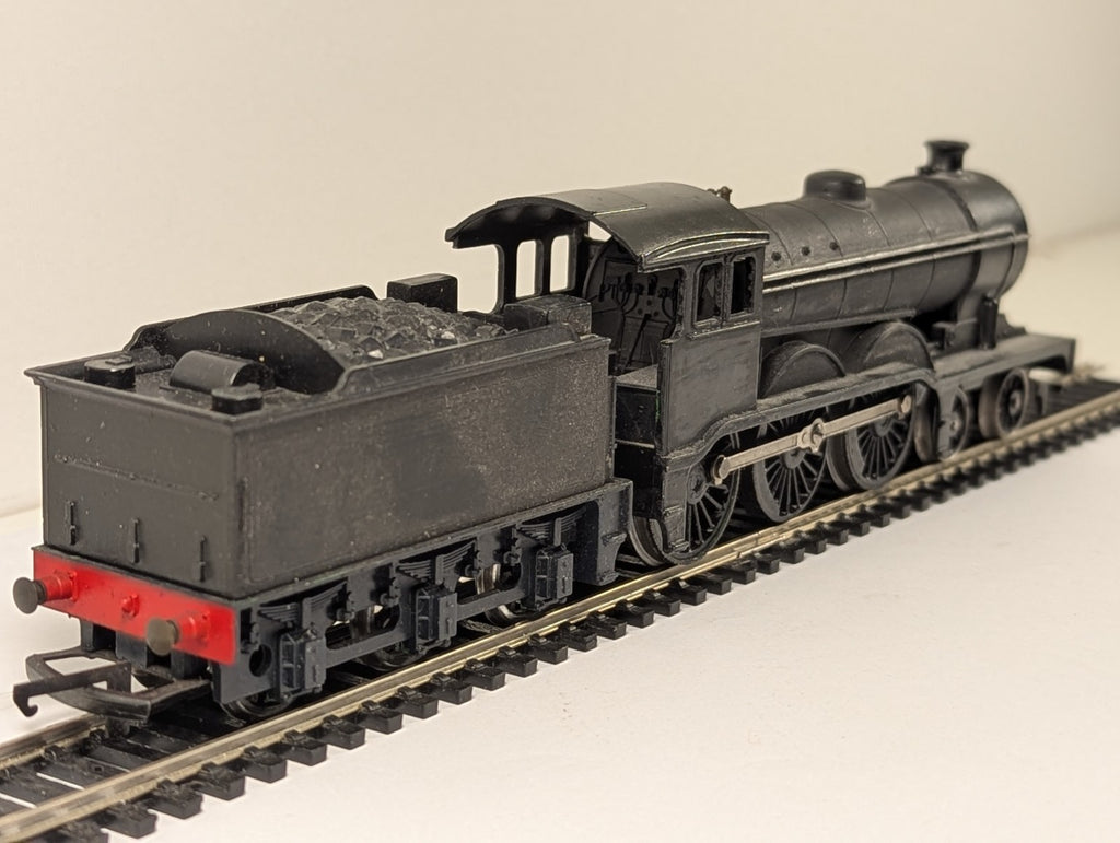 Tri-ang Hornby R150 OO Gauge Class B12 4-6-0 – Repainted