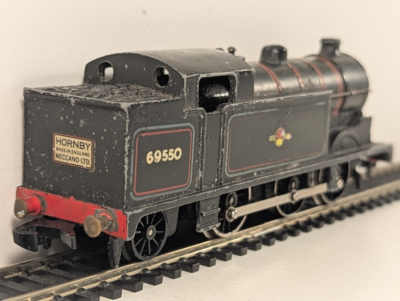 Hornby Dublo OO Gauge BR Class N2 0-6-2 Tank Locomotive 69550 2 Rail