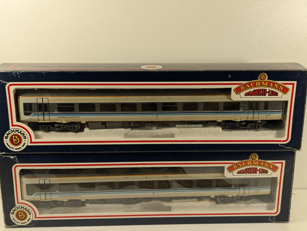 Bachmann OO Gauge Class 158 Diesel Multiple Unit 52791 & 57791 Regional Livery