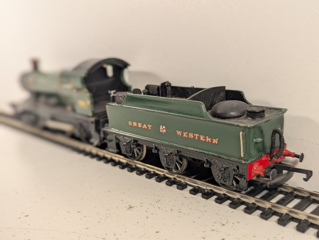 Kitbuilt OO Gauge GWR Outside Frame 4-4-0 Steam Locomotive 4916 GWR Green