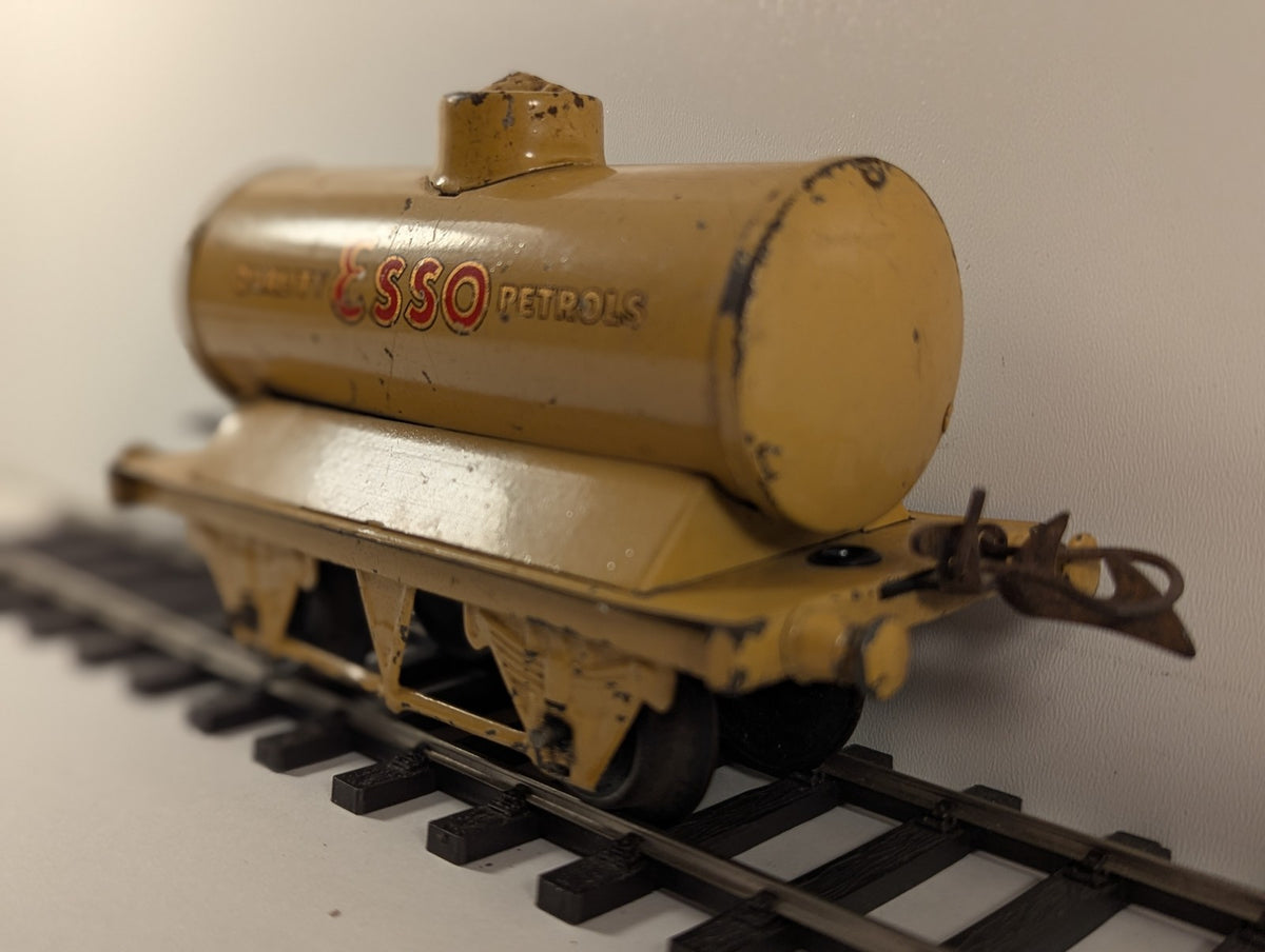 Hornby O Gauge No. 1 Esso Petrol Tank Wagon Goods Wagon Esso Yellow