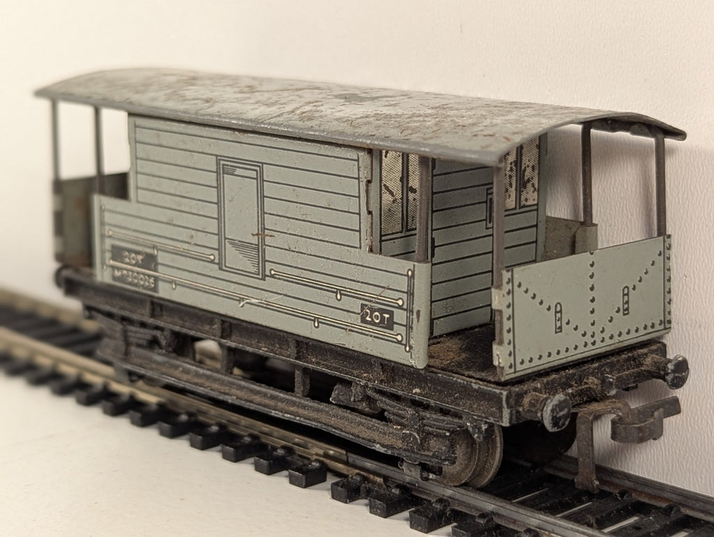 Hornby Dublo 32045 OO Gauge BR 20 Ton Brake Van