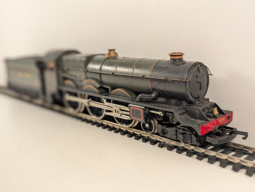 Lima GWR King Class 4-6-0 King George V Steam Locomotive  - Missing One Buffer