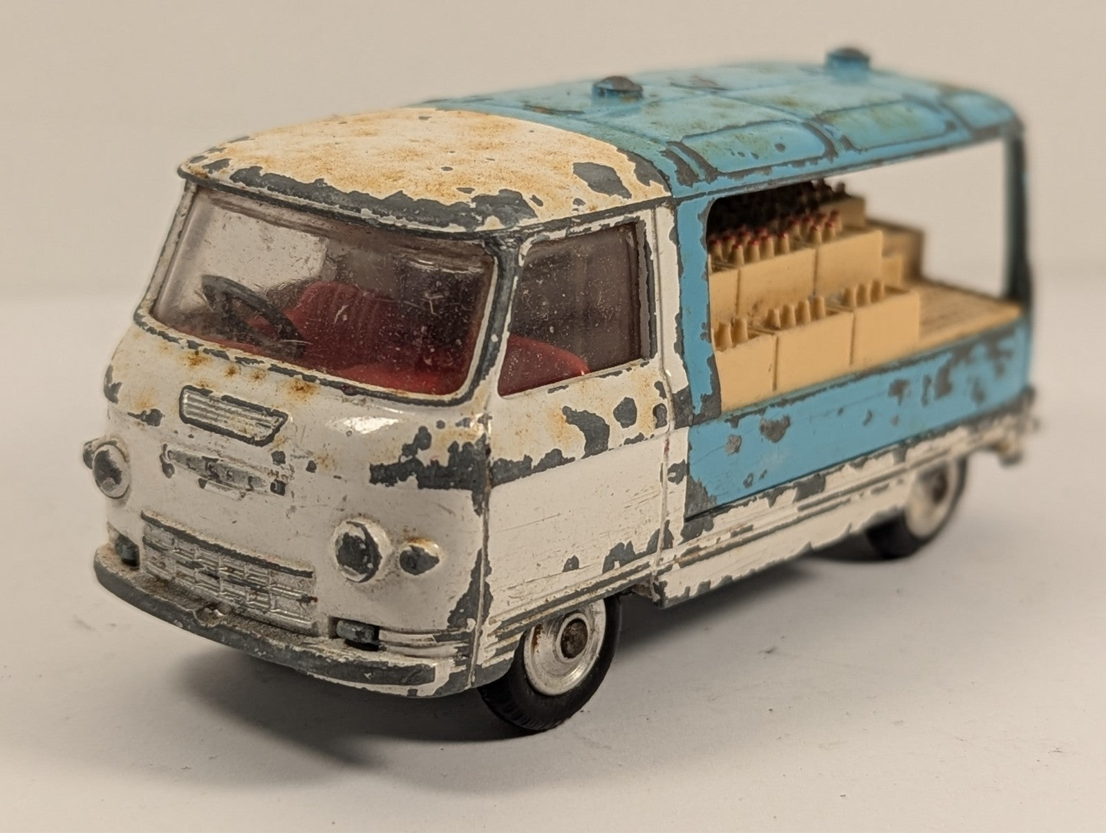 Corgi Toys 466 Commer Milk Float Van 1:43 Scale - Chipped Paint