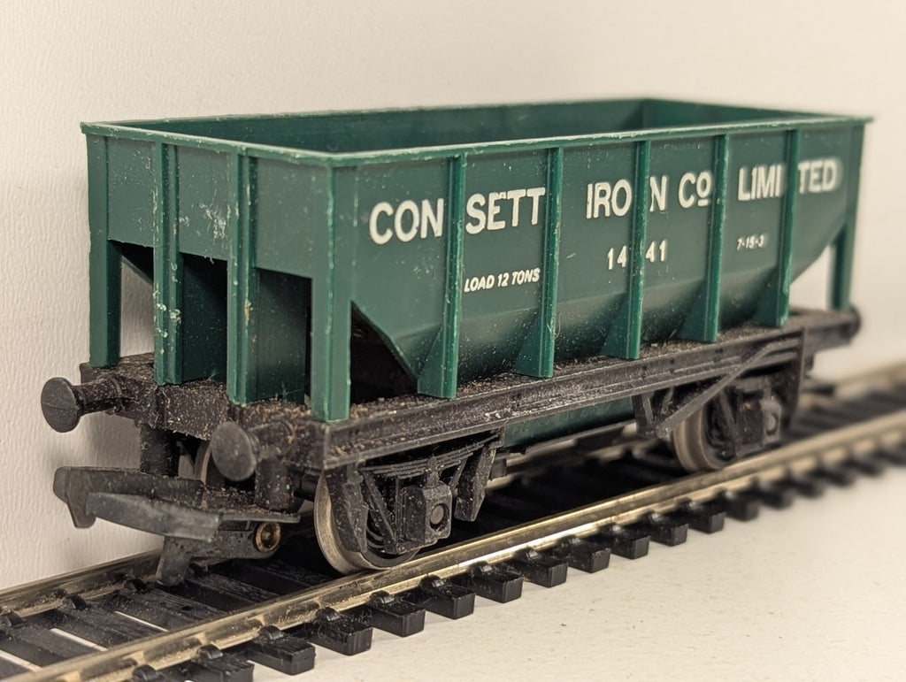 Tri-ang OO Gauge 12 Ton Operating Hopper Wagon Consett Goods Wagon
