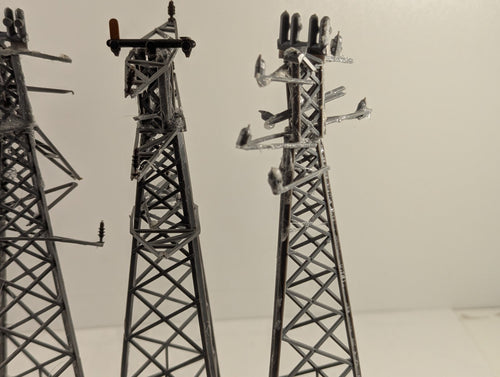 Dapol OO Gauge Electricity Pylons Scenic Accessories Grey