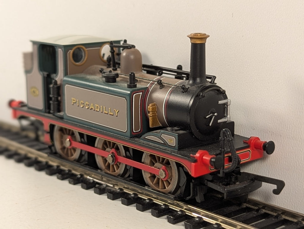 Hornby R2483 OO Gauge A1X Class 0-6-0T "Piccadilly" in LBSC Livery