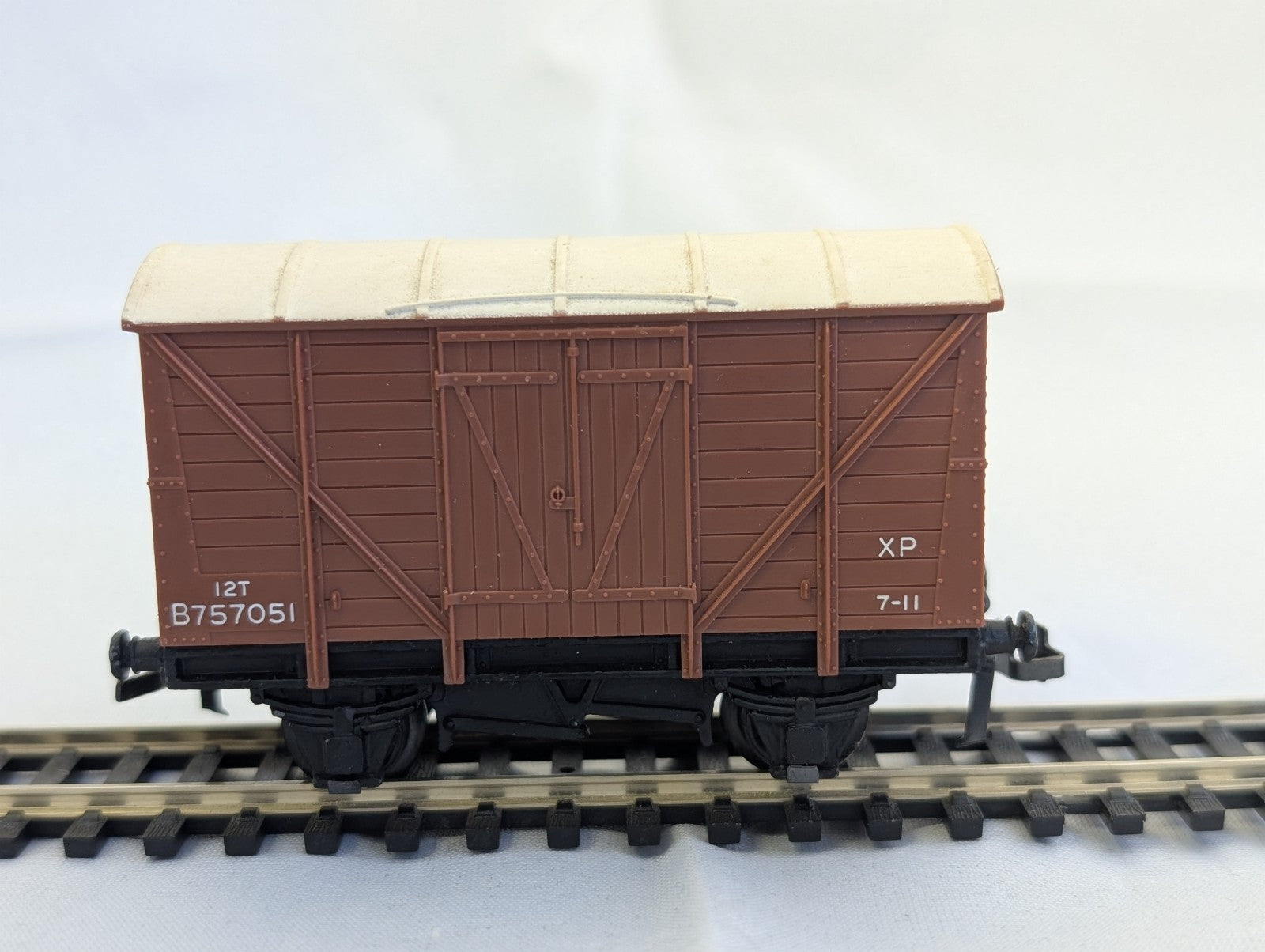 Hornby Dublo 12 Ton Ventilated Van