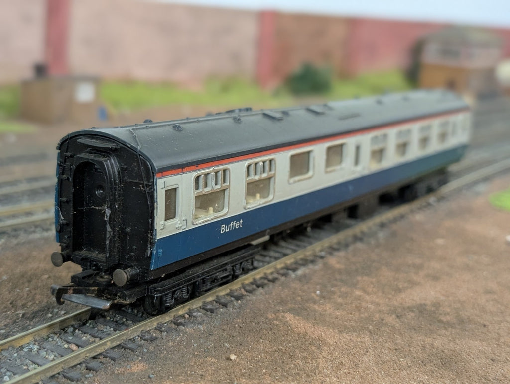 Tri-ang OO Gauge BR Mk1 RMB Restaurant Miniature Buffet Coach No. 1805