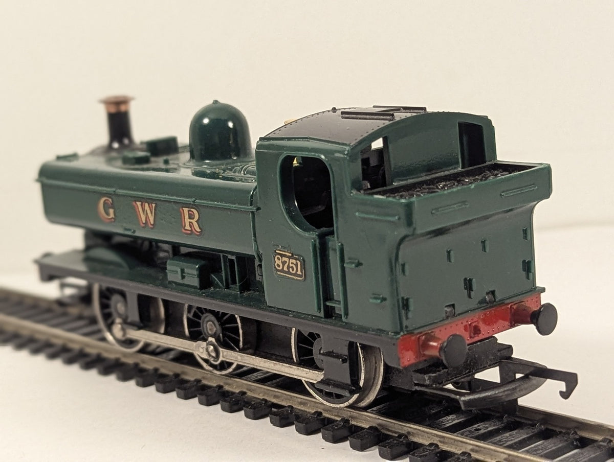 Hornby OO Gauge GWR Class 57xx 0-6-0PT Pannier Tank Steam Locomotive 8751