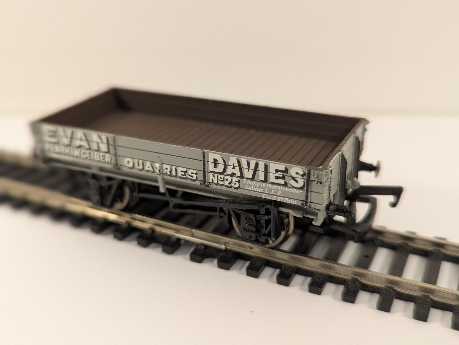 Bachmann Branchline 33-451A Evans Davies 3 Plank Wagon