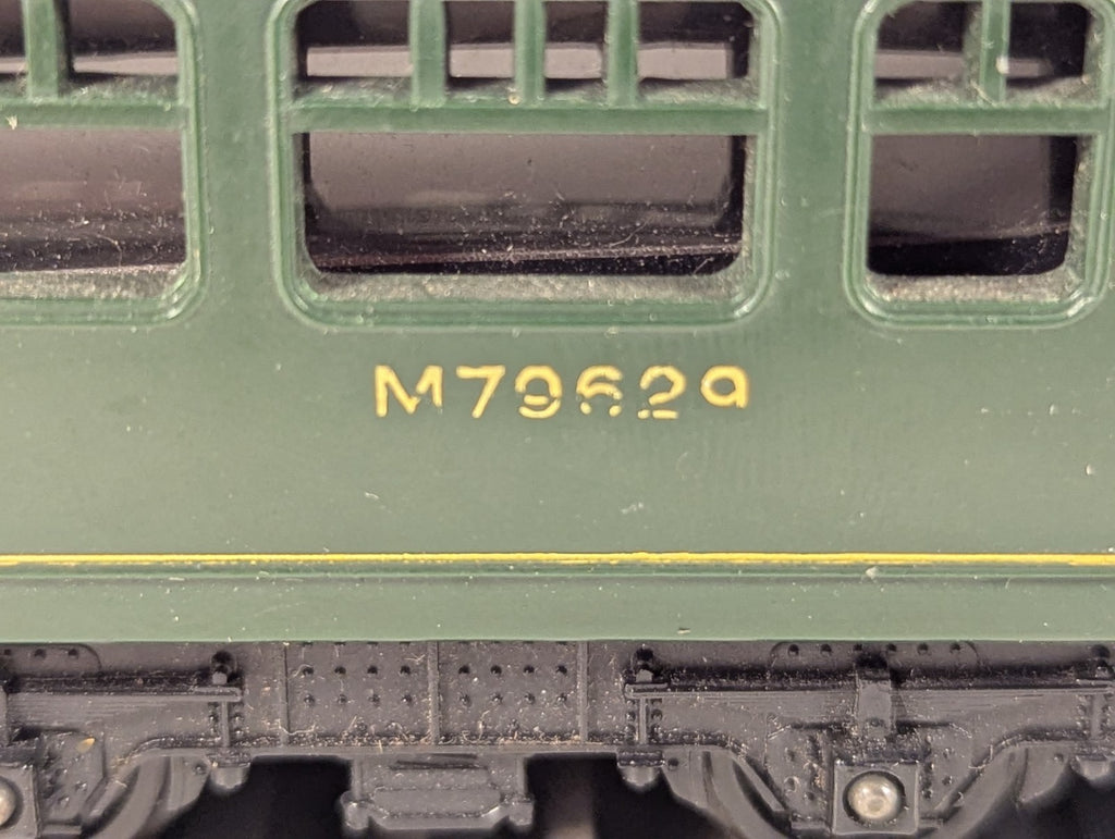 Tri-ang OO Gauge Derby Lightweight 2-Car DMU Diesel Multiple Unit
