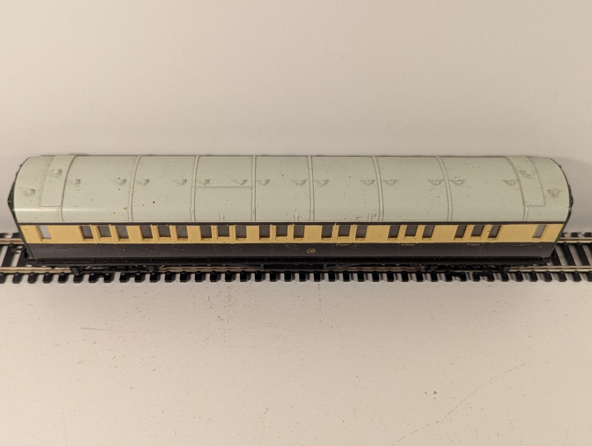 Hornby OO Gauge GWR Composite Coach