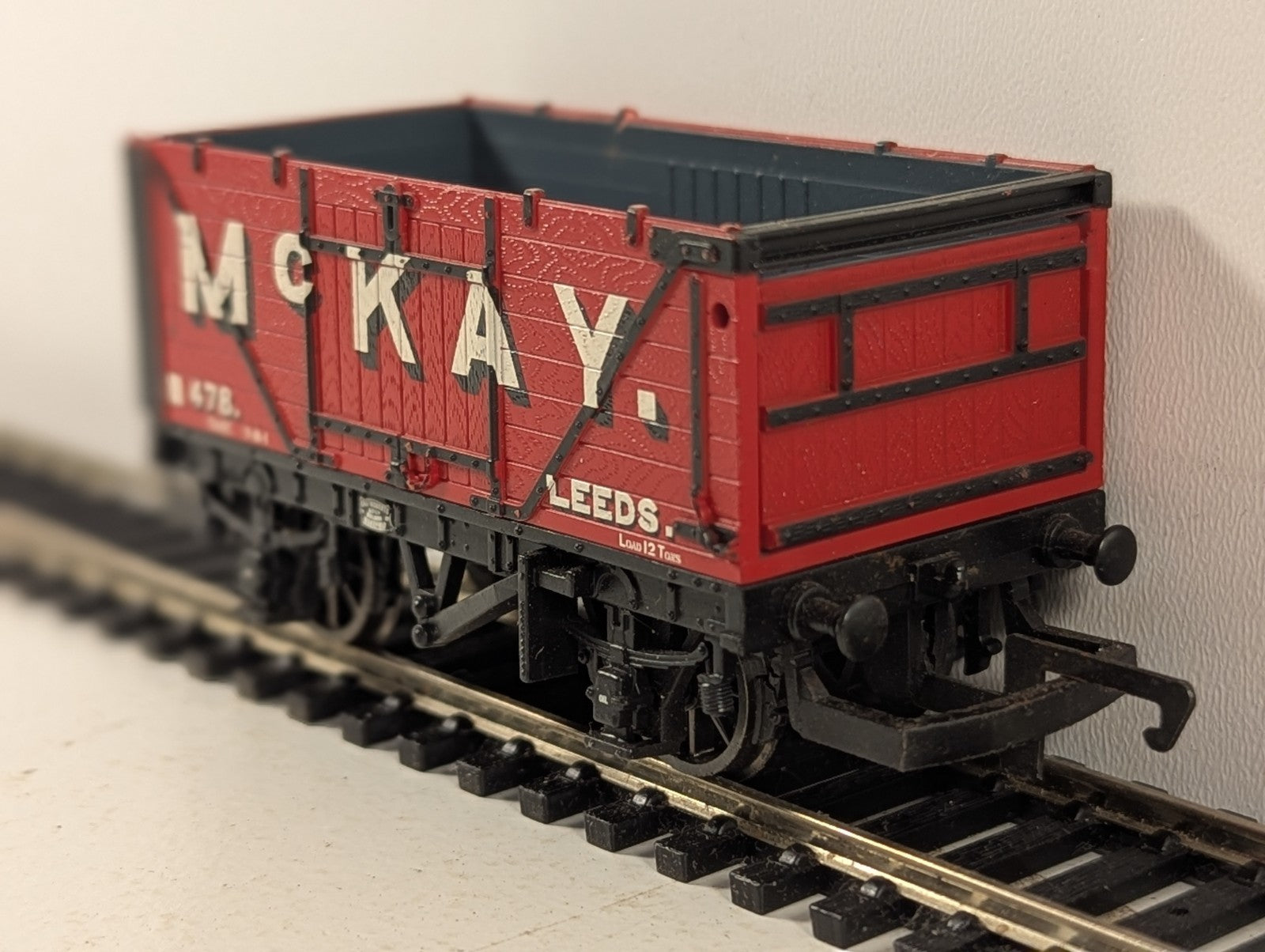 Hornby OO Gauge McKay Leeds 7-Plank Wagon Open Wagon 478 McKay