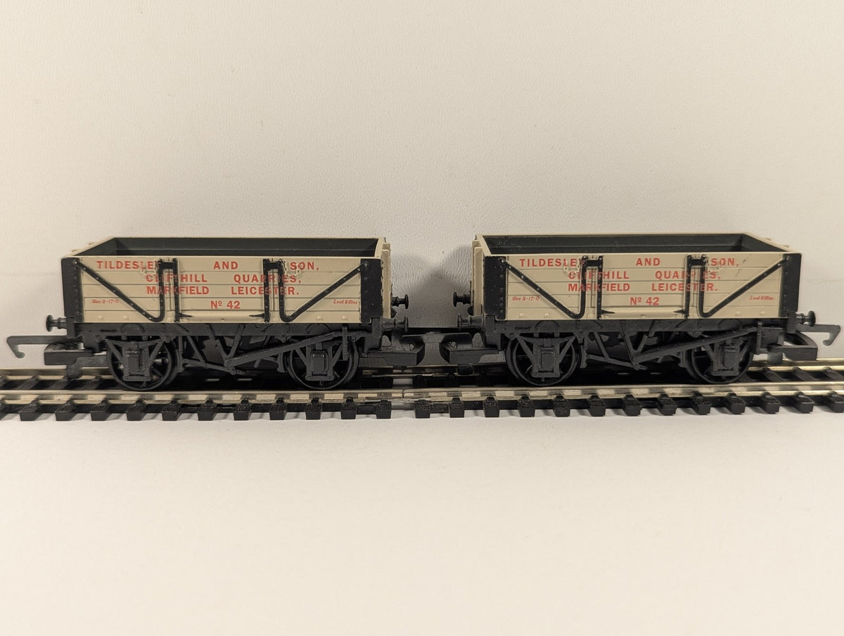 Hornby OO Gauge 5 Plank Wagon Tildesley & Son Cliff Hill Quarries Goods Wagons
