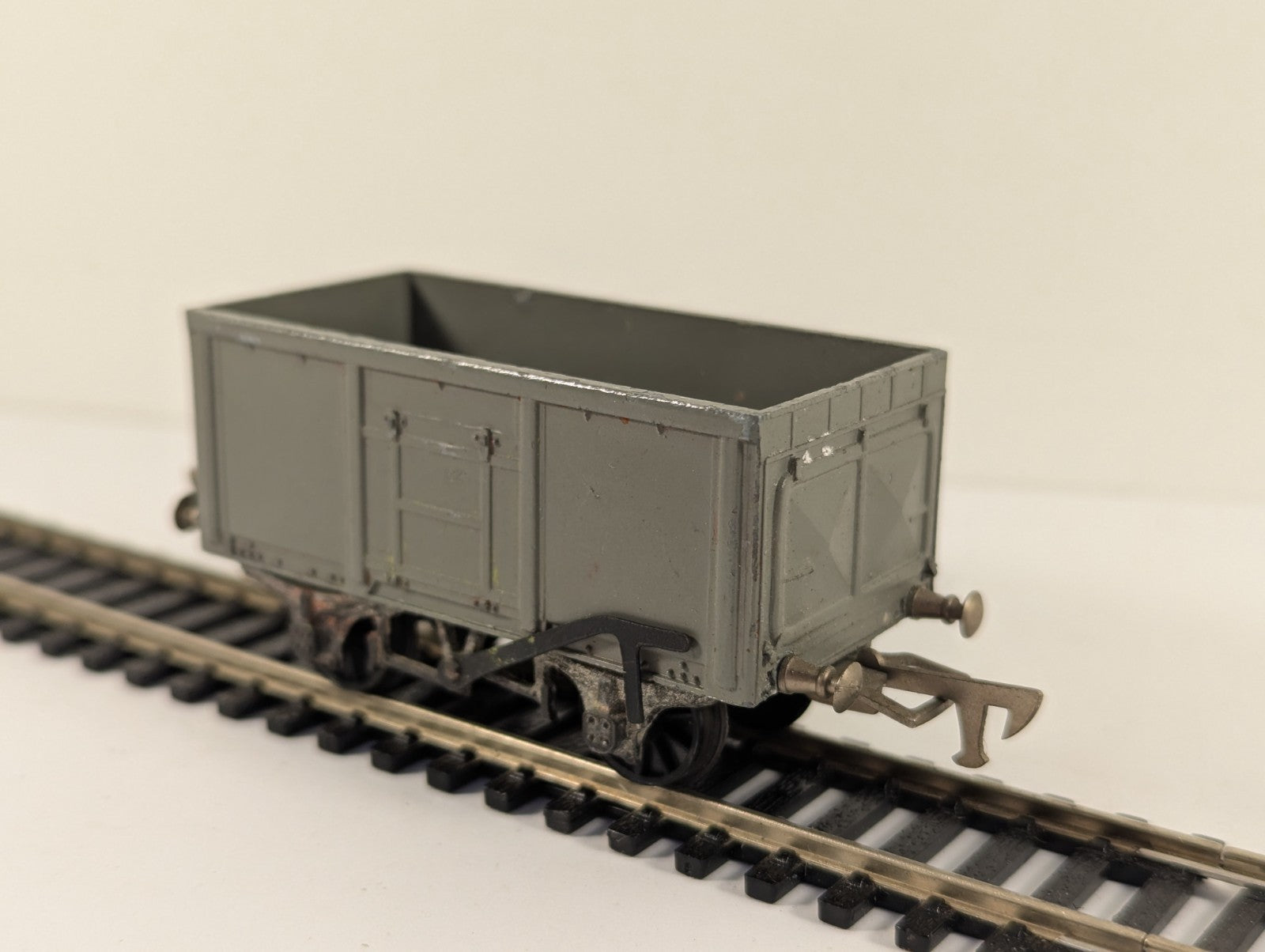 Graham Farish OO Gauge BR Grey 16-Ton Steel Mineral Wagon Boxed