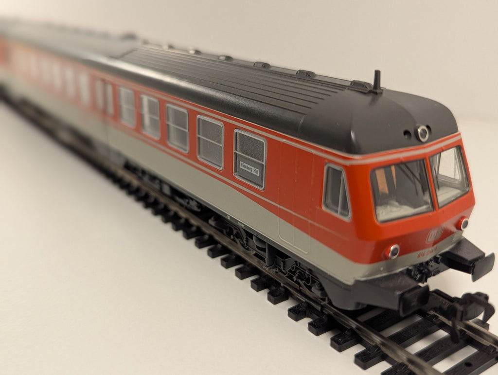 Fleischmann 4430 – DB BR 614 2-Car Diesel Multiple Unit (HO Gauge, Slow Runner)